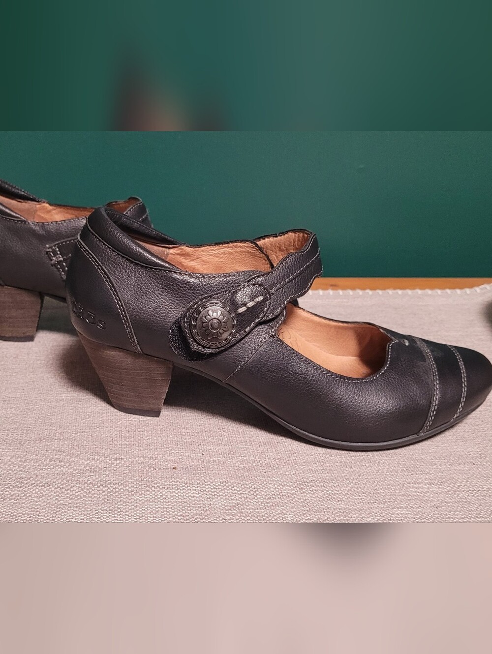 Taos Footwear Black Leather Mary Jane Heels with Decorative Button
